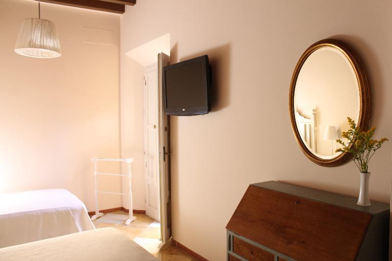 Life Select San Bernardo * Sevilla